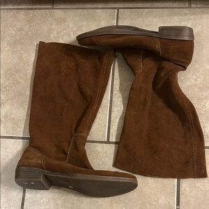Nine West 7.5 brown suede boots western
